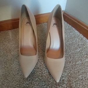 Madison by Shoedazzle nude heels size 9